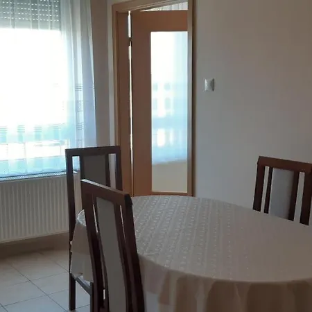 Appartement Petno Apartman *